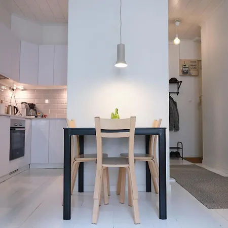 Cozy & Peaceful Kallio Near Everything Apartment *