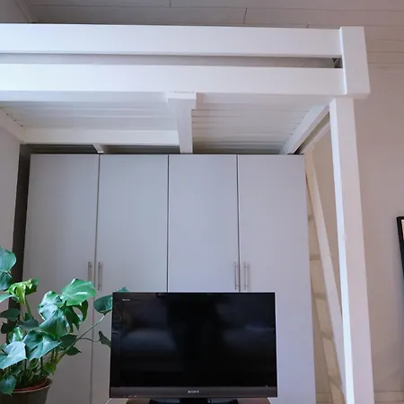 Apartment Cozy & Peaceful Kallio Near Everything Helsinki