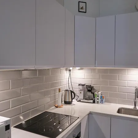 Apartment Cozy & Peaceful Kallio Near Everything